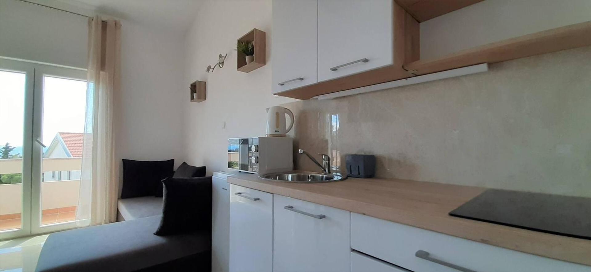 Guest House Helena Close To Beach Krk Town Exteriér fotografie