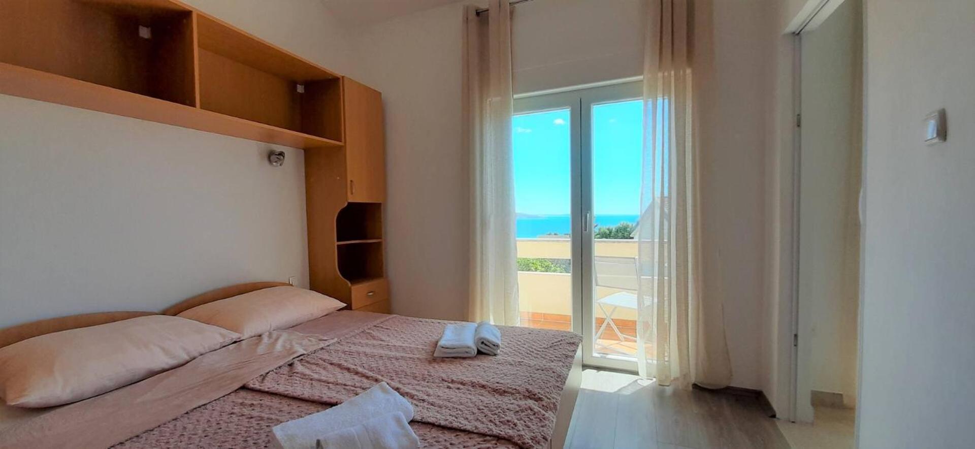 Guest House Helena Close To Beach Krk Town Exteriér fotografie