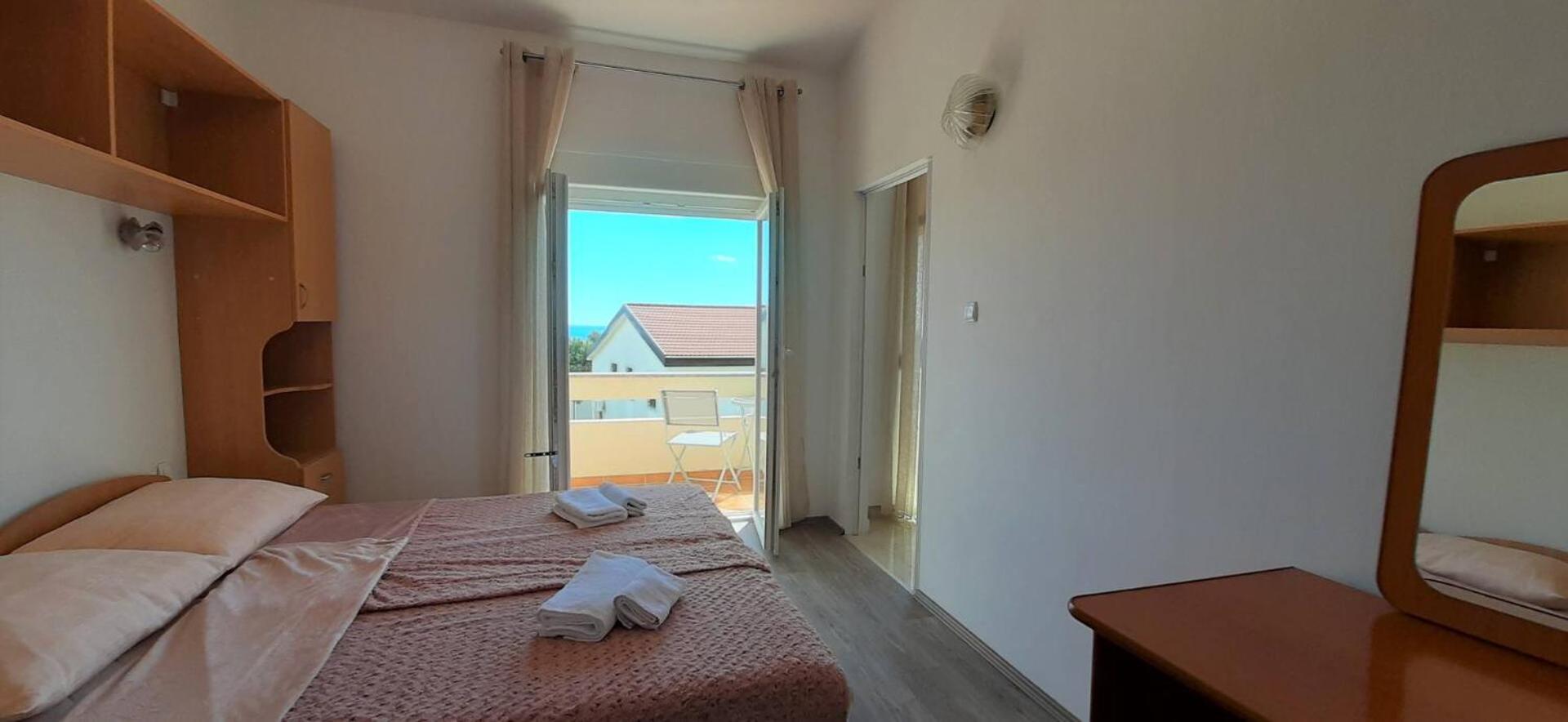 Guest House Helena Close To Beach Krk Town Exteriér fotografie