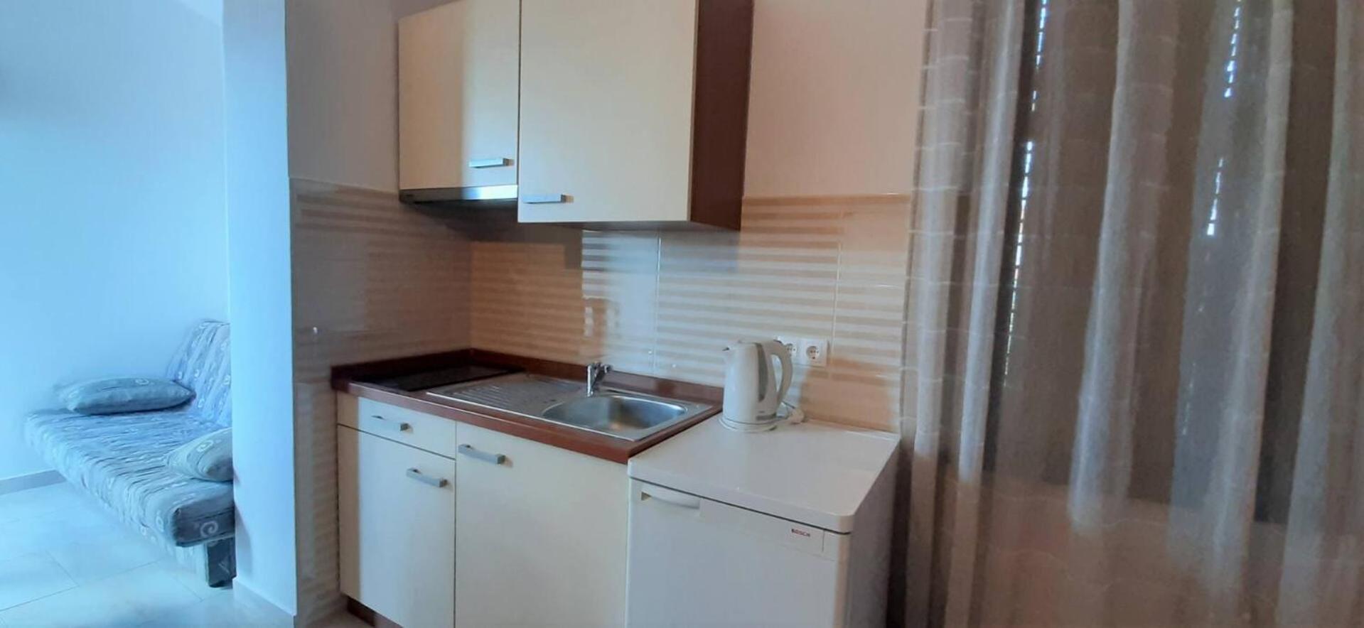 Guest House Helena Close To Beach Krk Town Exteriér fotografie